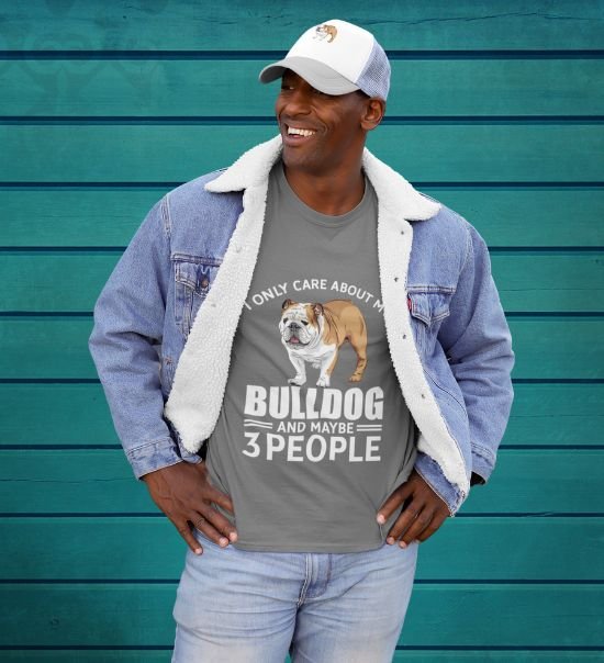 lovers of bulldogs pets